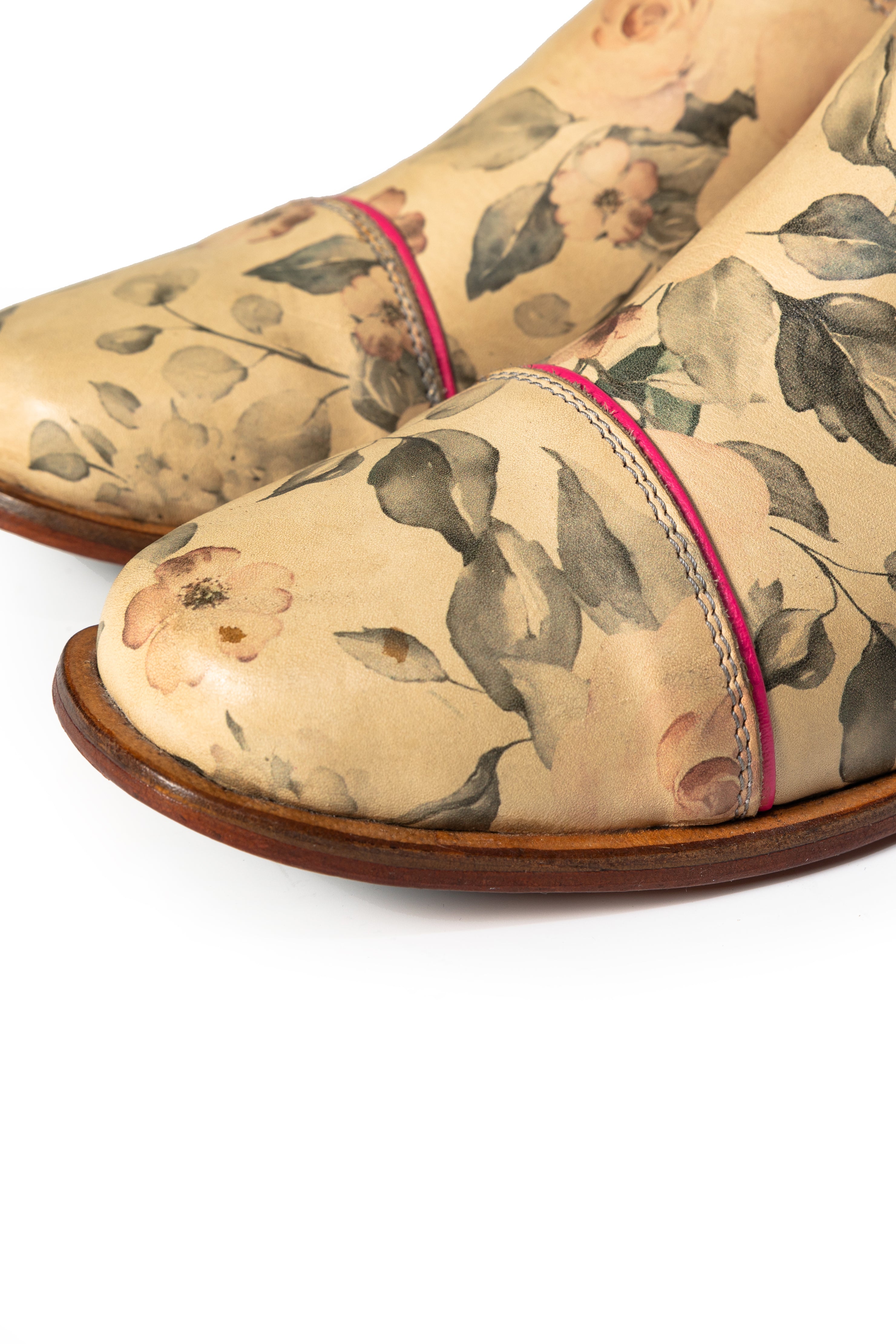 Toe Option - Straight toe cap with piping