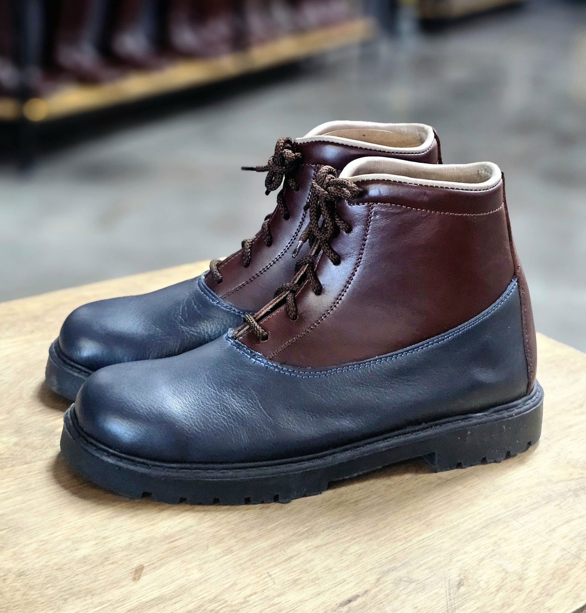 Tera Kicker Sneakers