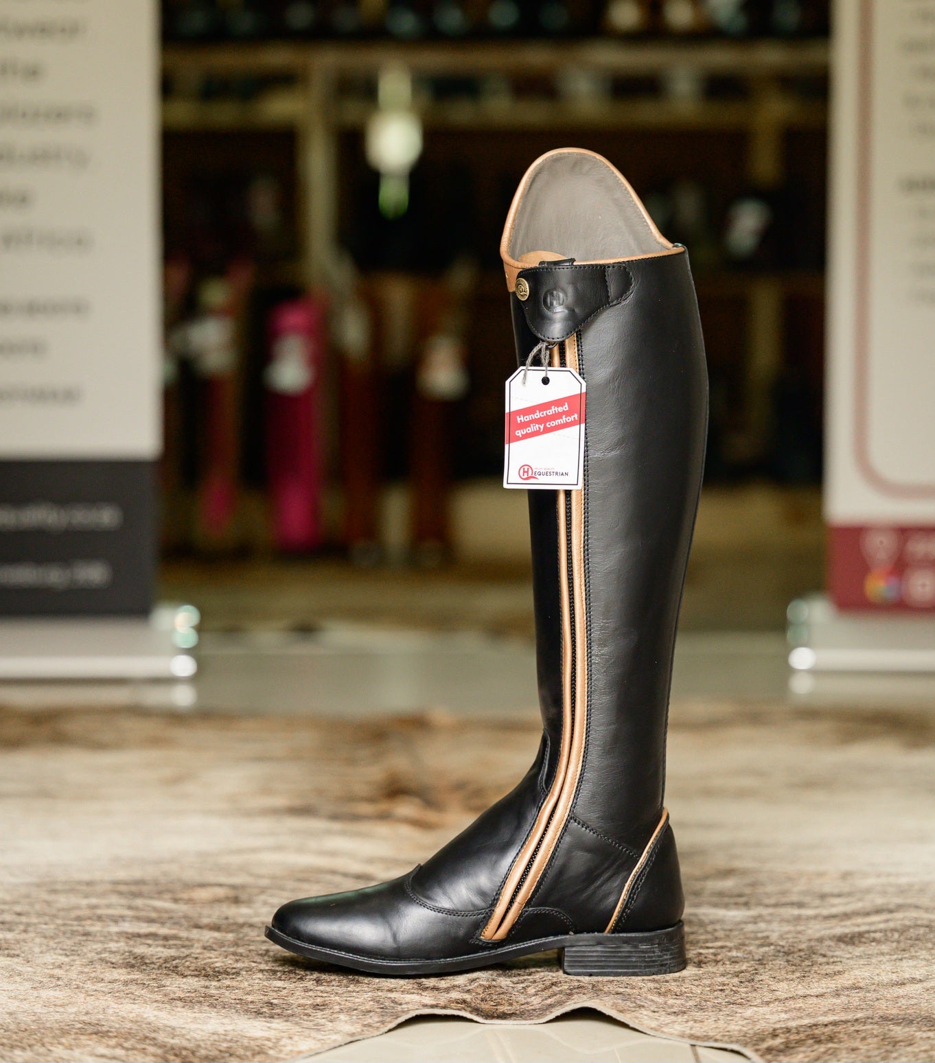 Danai Classic Gold Trim