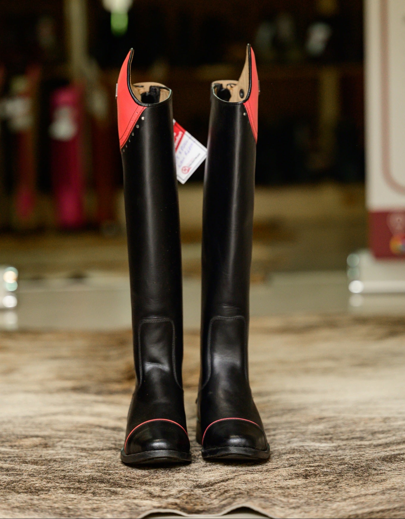 Tari hybrid pink sparkle patent trim