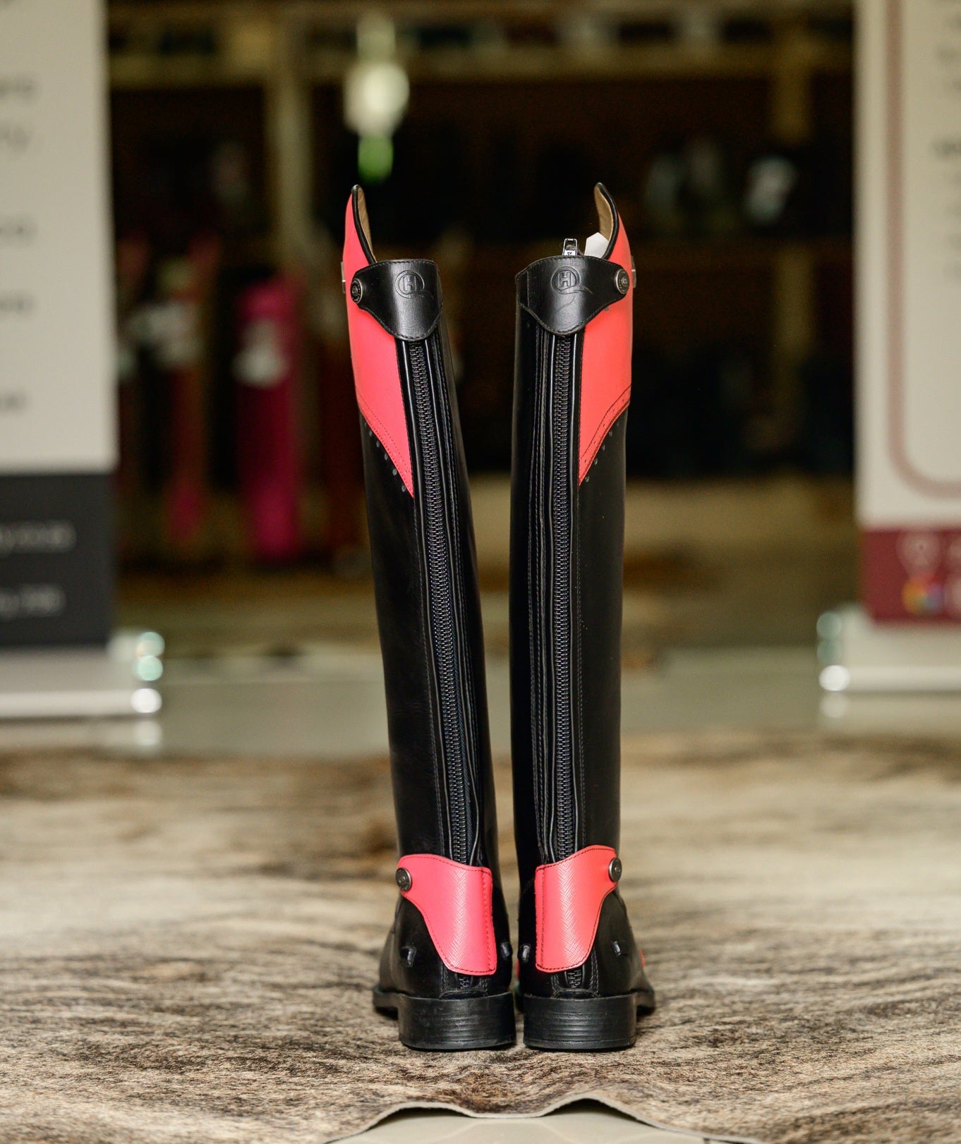 Tari hybrid pink sparkle patent trim