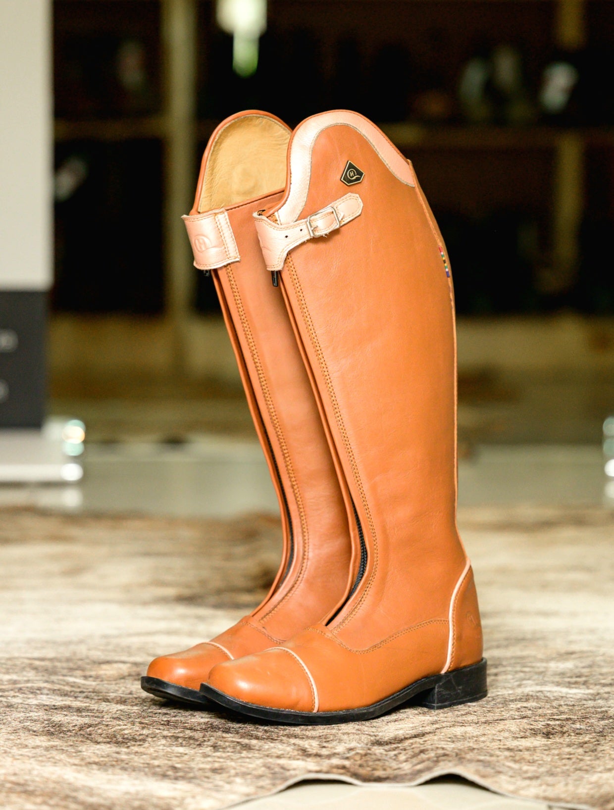 Jedda demo Rose gold trim