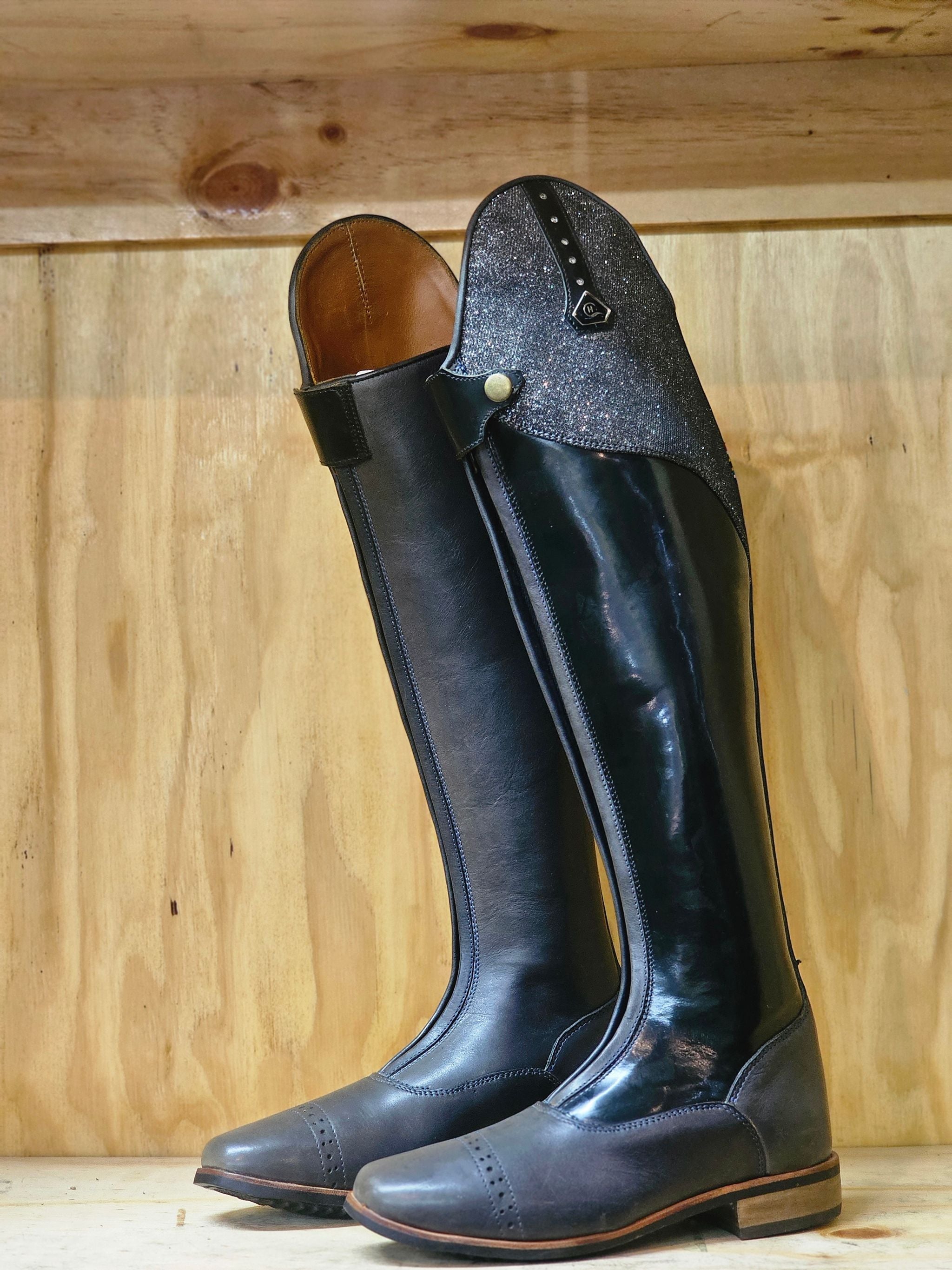Long riding boots