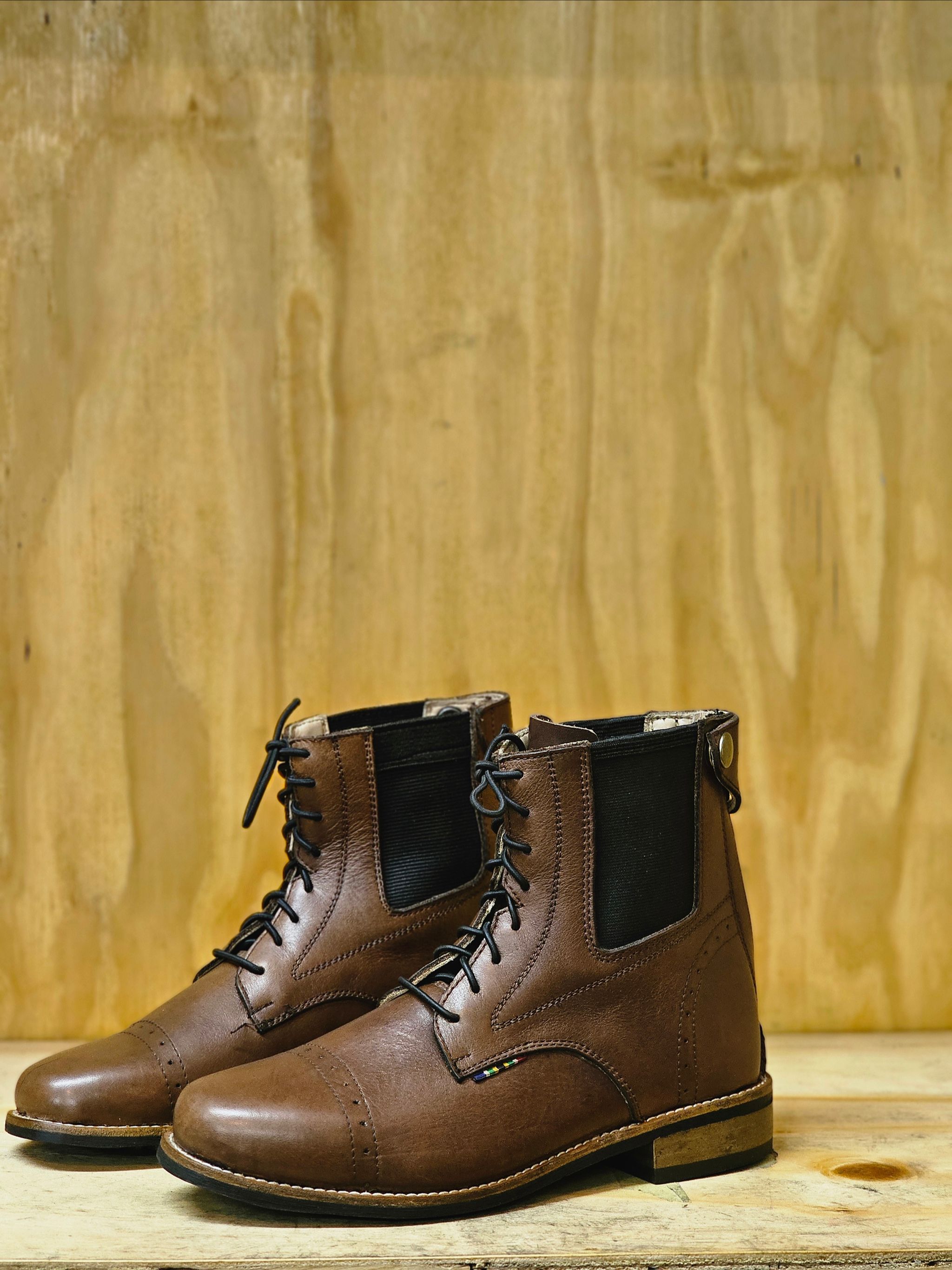 Short boots