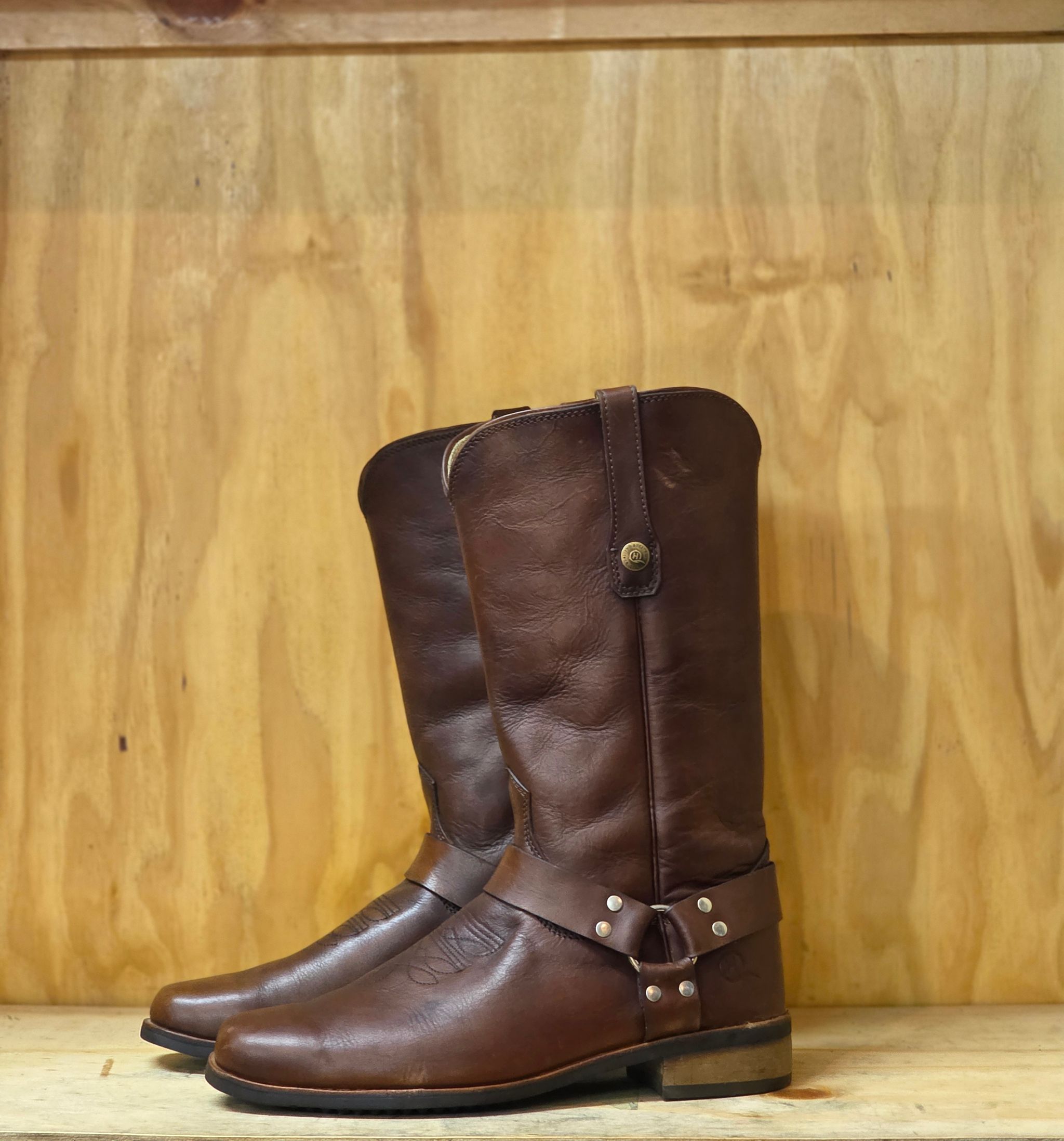 Mouton Cowboy boots