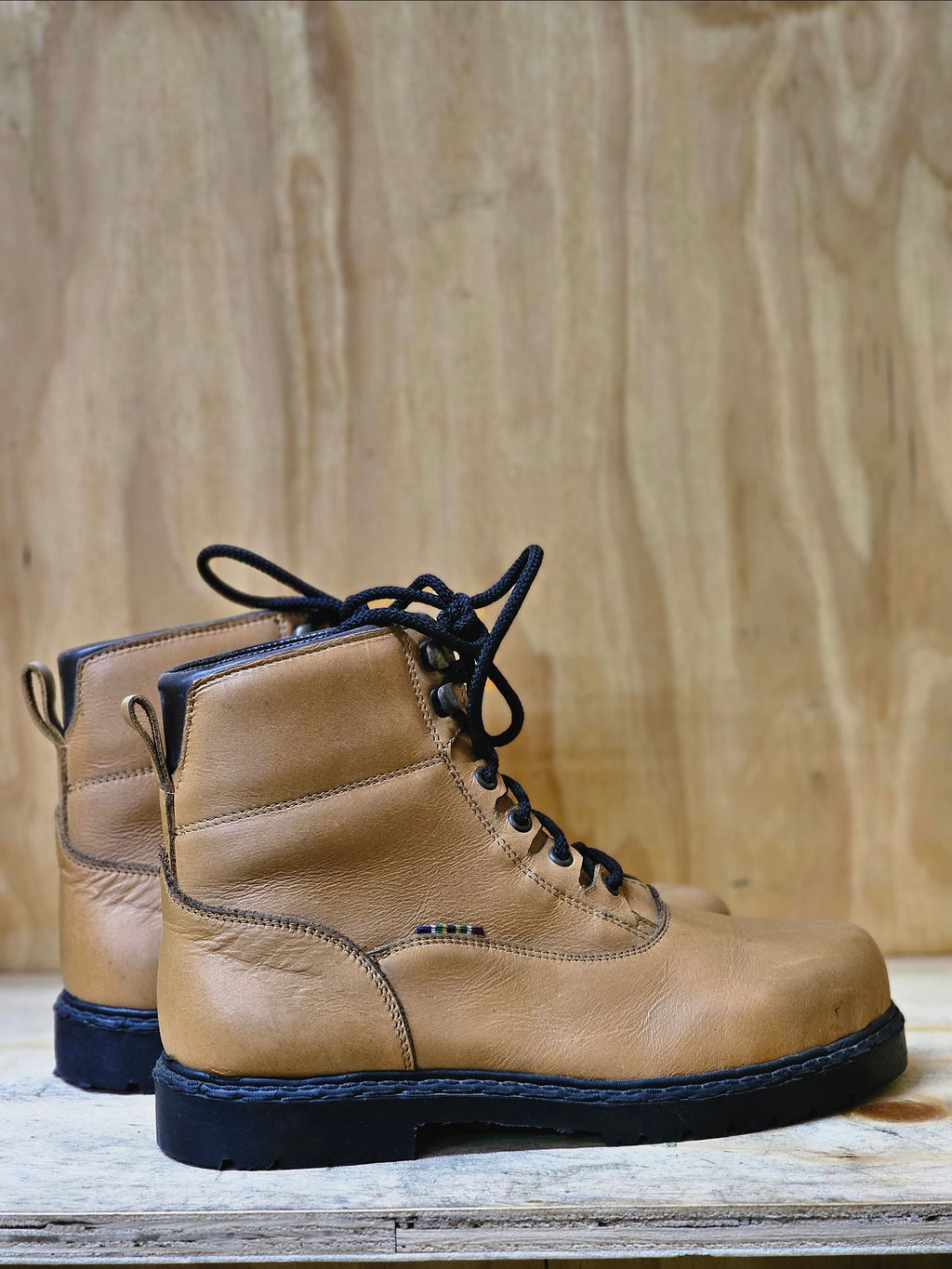 Short boots