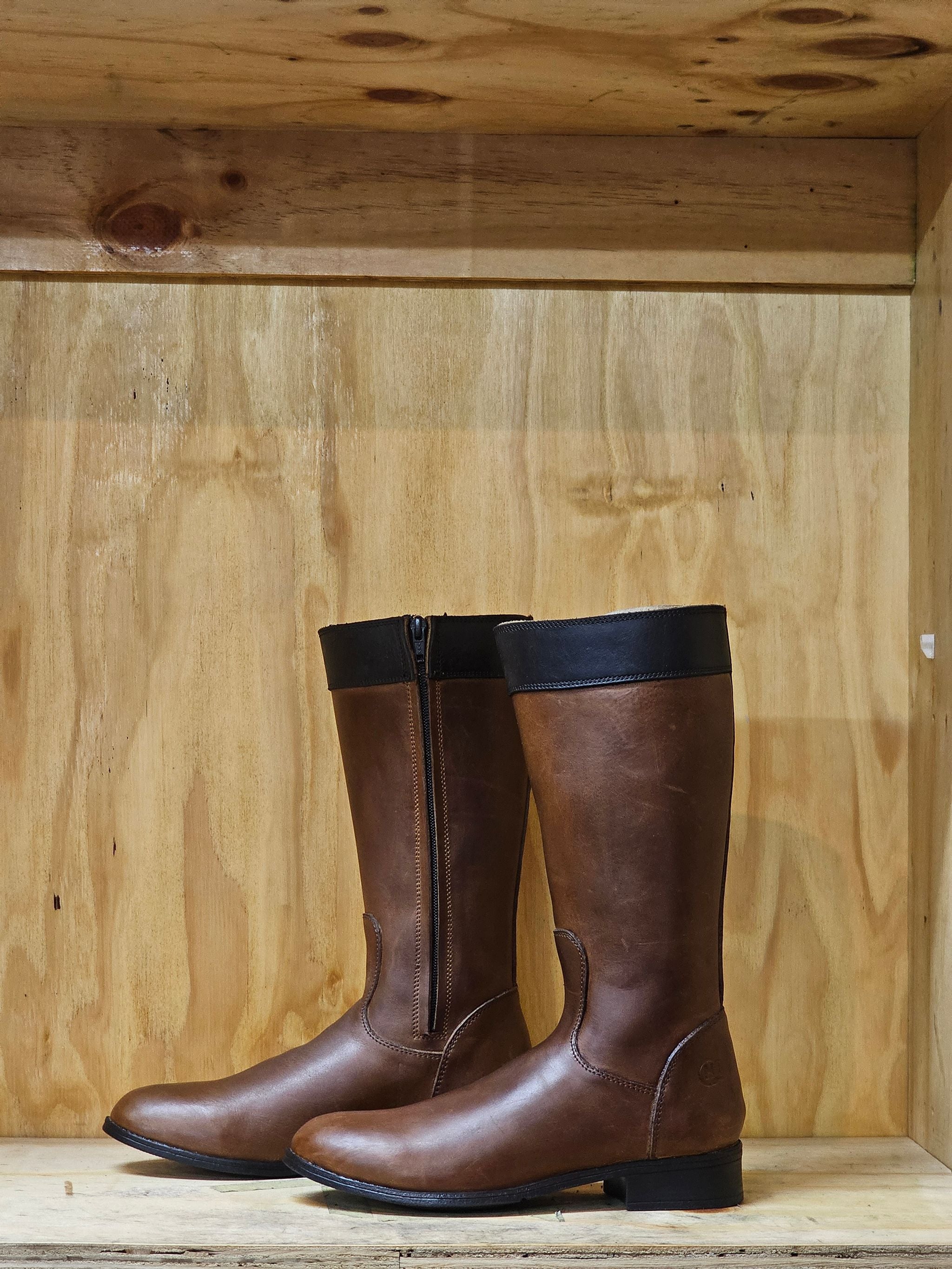 Country boots