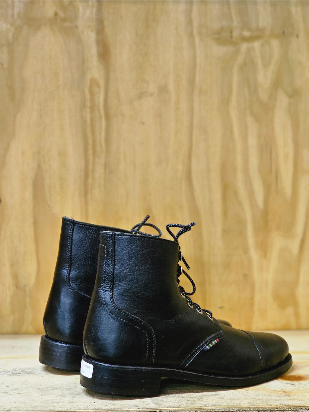 Short boots