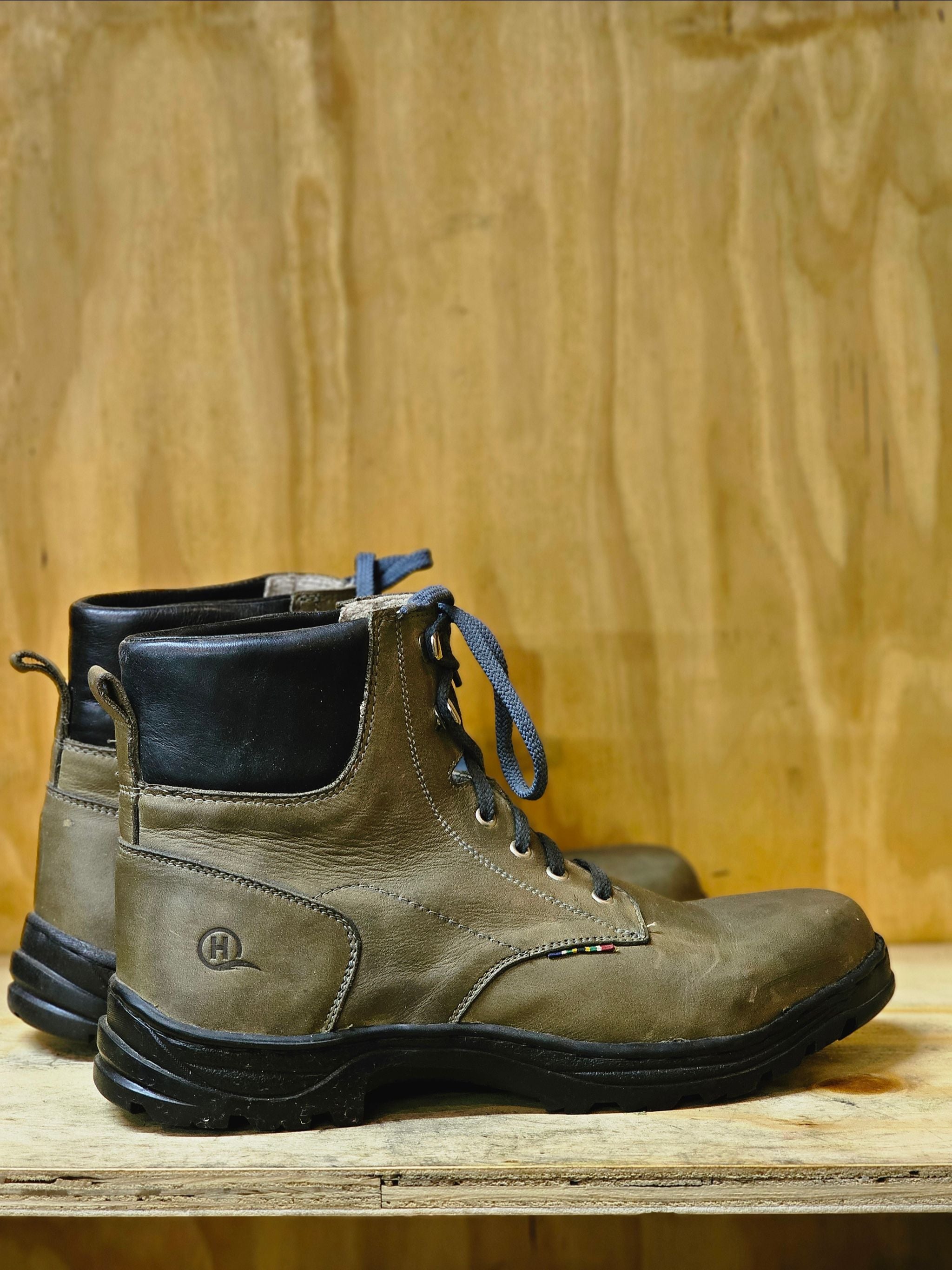 Kepler Leather Hiking Boots