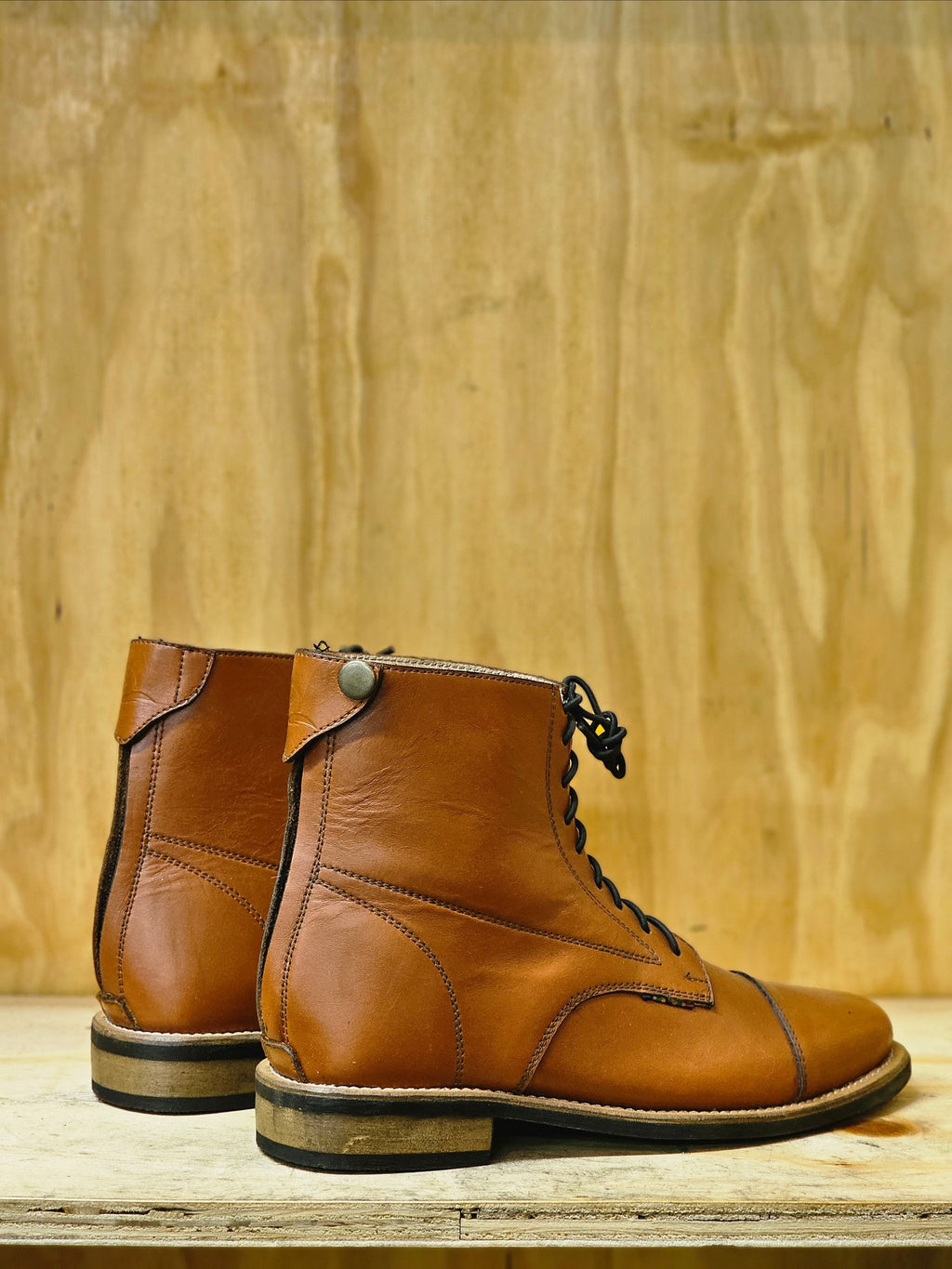 Short boots