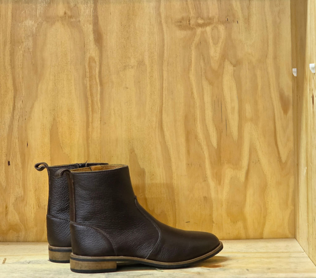 Ladies leather casual boots