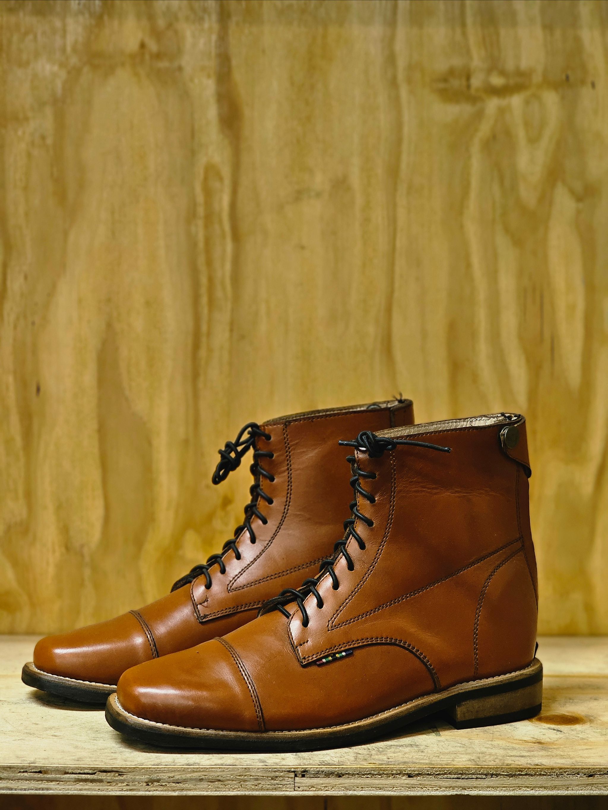 Short boots