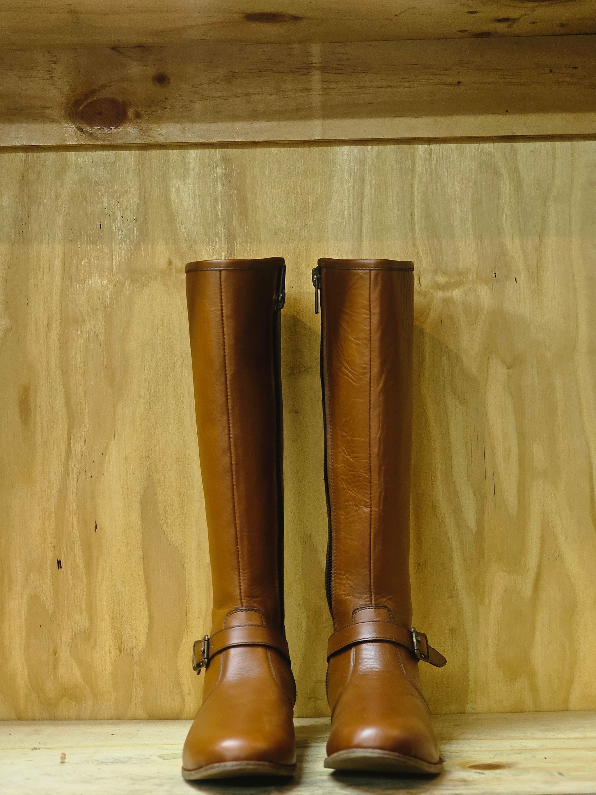 Riding boots