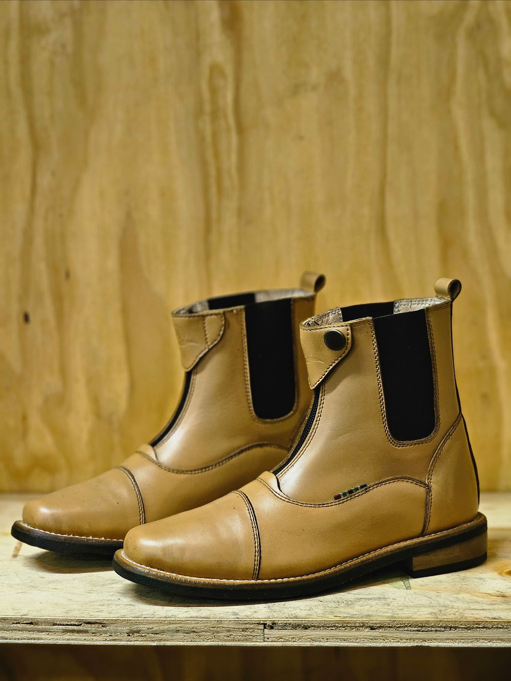 Short boot
