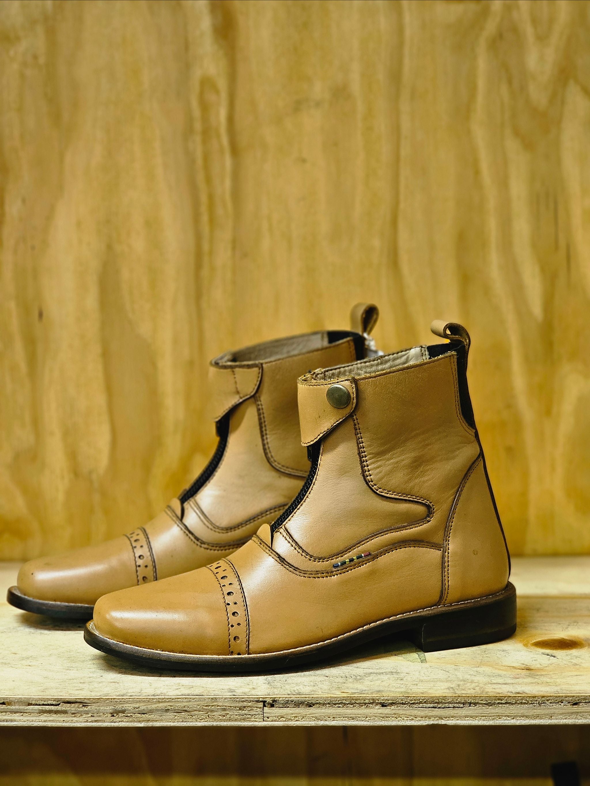 Short boots