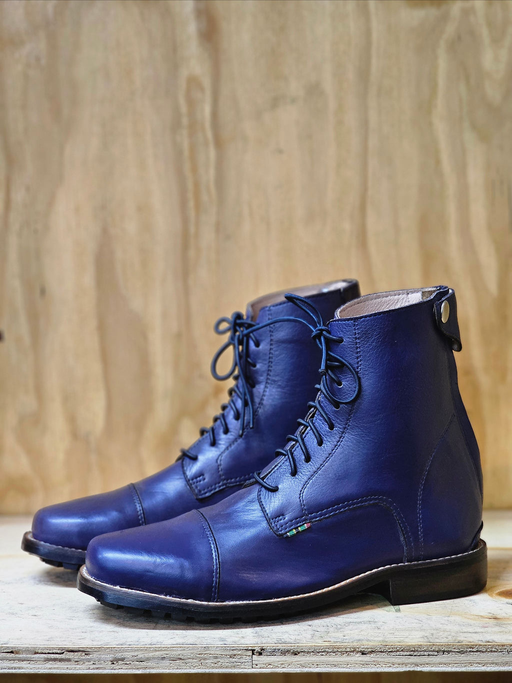 Short boots
