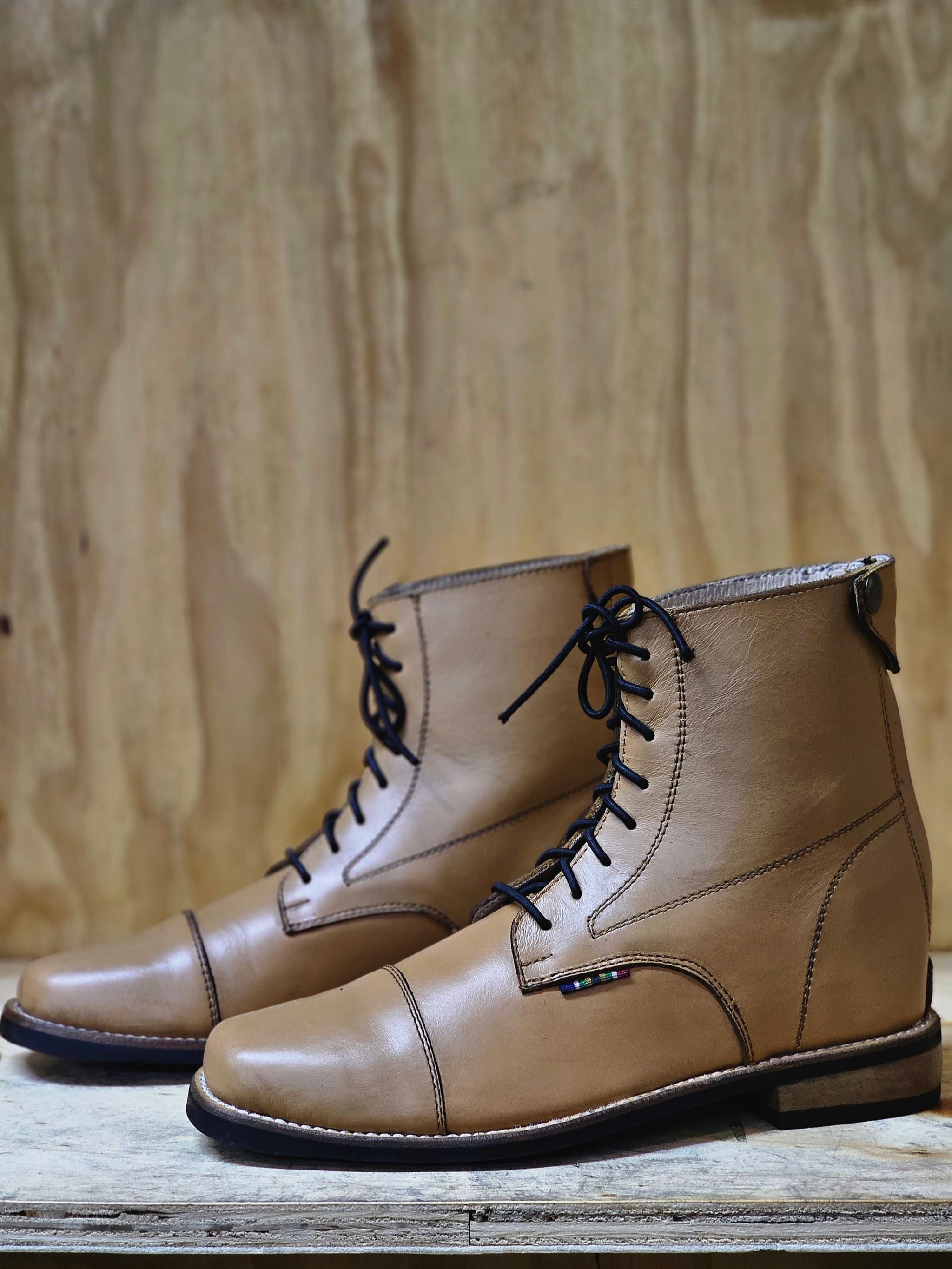 Short boots