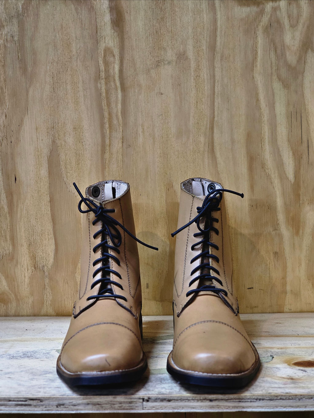 Short boots