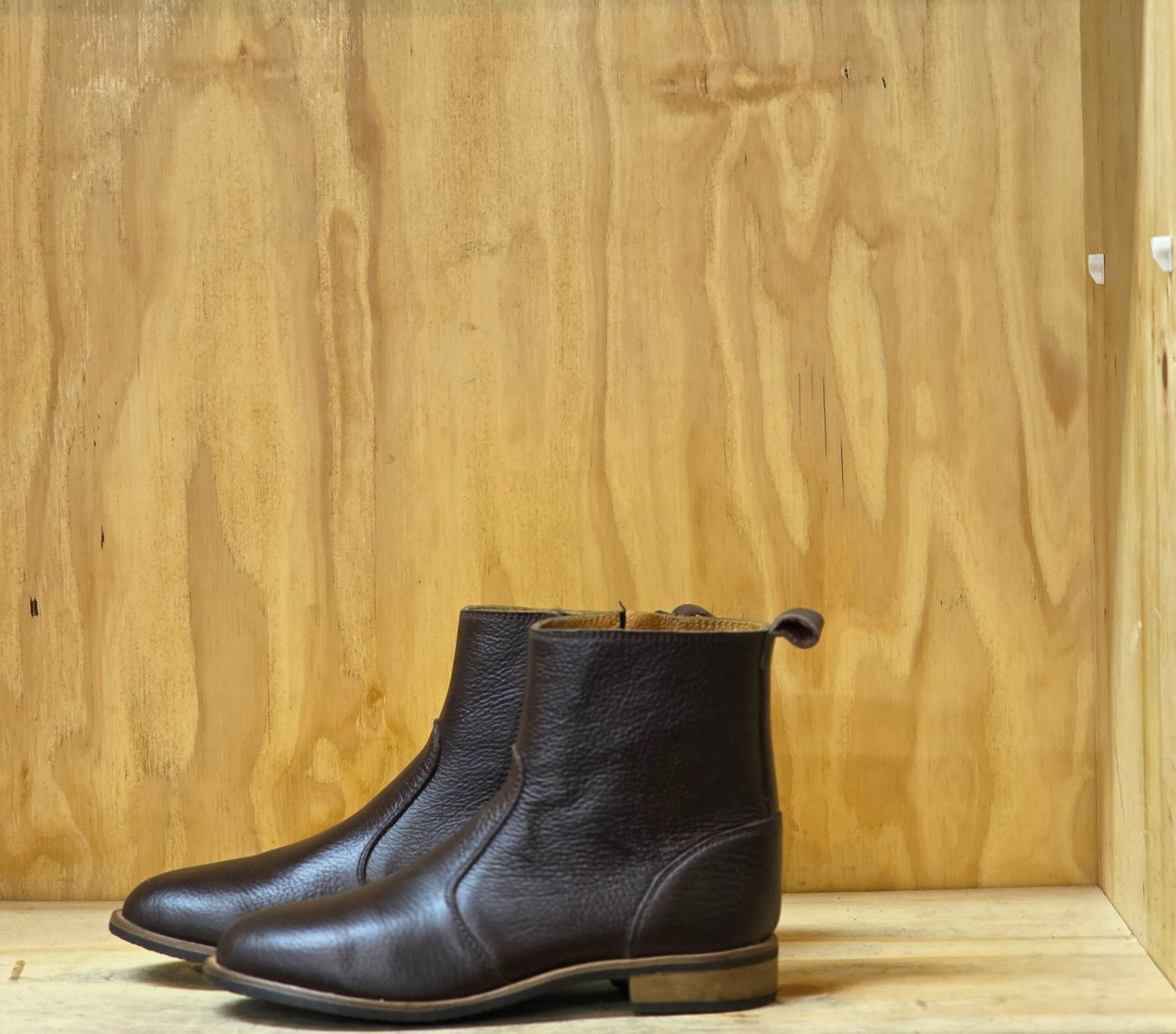Ladies leather casual boots