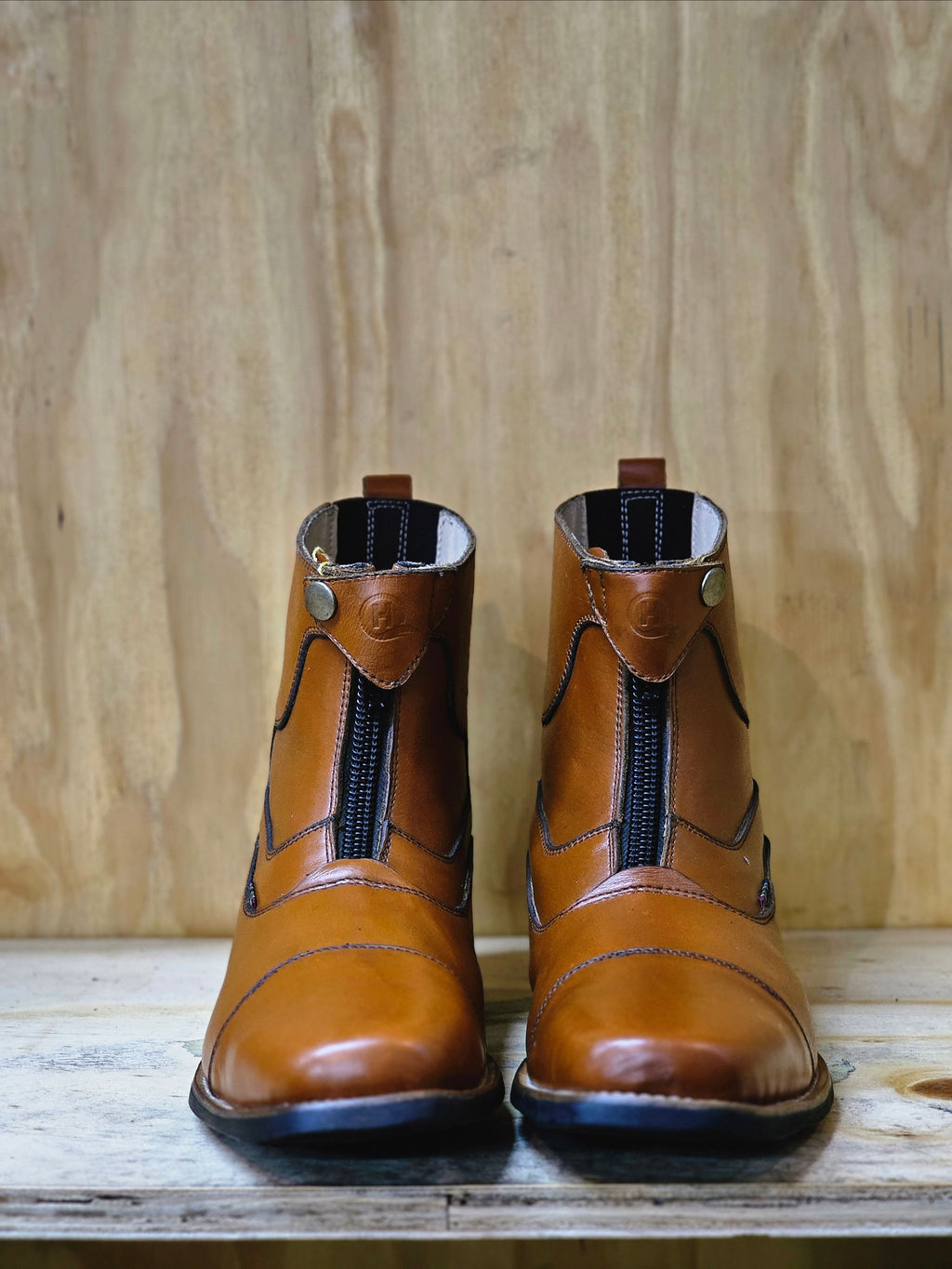 Short boots