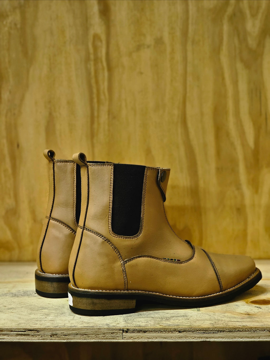 Short boot